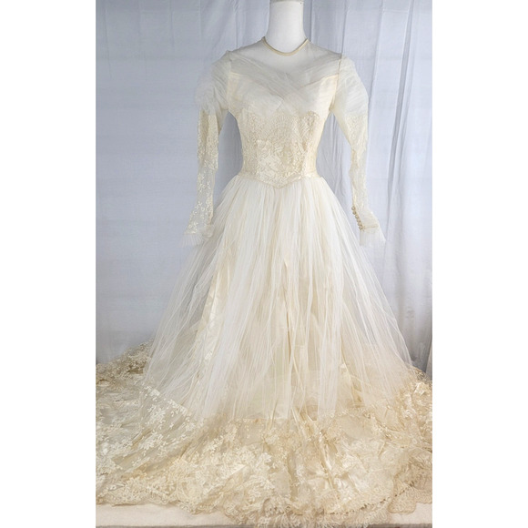 Vintage 1950s Ivory Lace Tulle Wedding Dress Long Sleeve Illusion Bodice Train